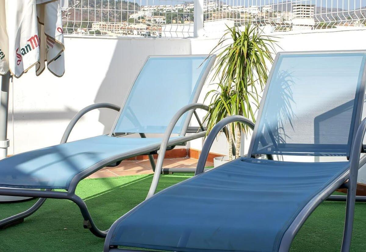 Bonito Apartamento Con Terraza - Pedregalejo Playa Malaga Exterior photo