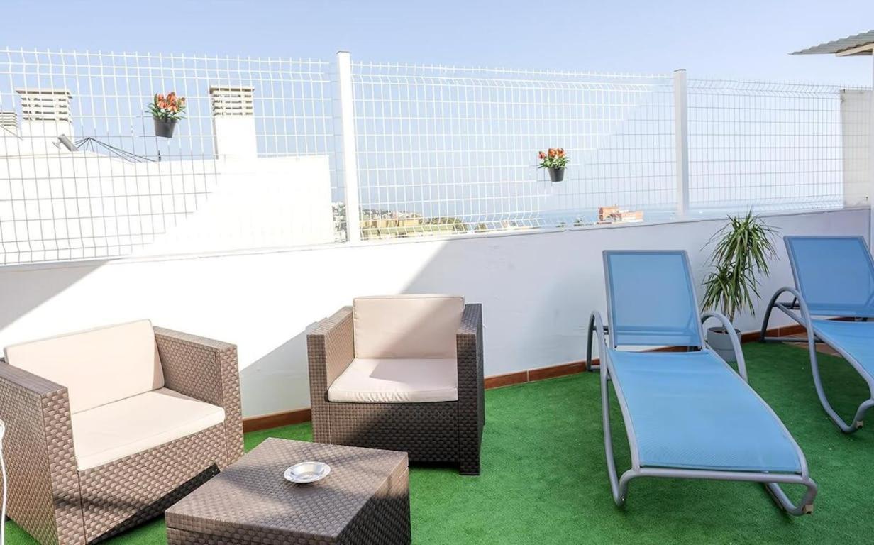 Bonito Apartamento Con Terraza - Pedregalejo Playa Malaga Exterior photo